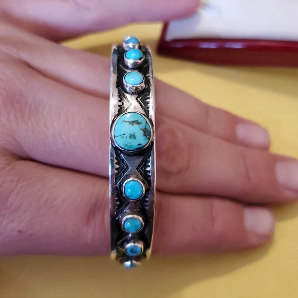 925 Turquoise Cuff Bracelet - Picture 6 of 13